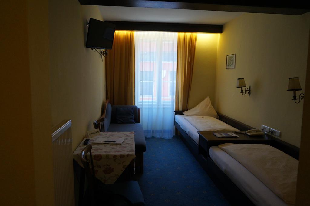 Hotel Happ อินส์บรุค ภายนอก รูปภาพ